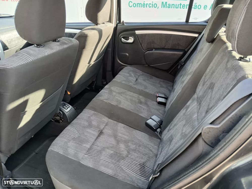 Dacia Sandero 1.5 dCi Confort - 22