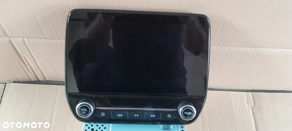 FORD FIESTA MK8 RADIO NAWIGACJA - 2