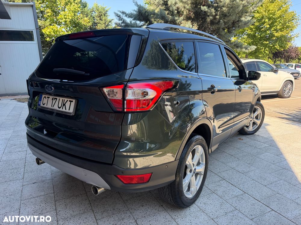 Ford Kuga 2.0 TDCi 4x4 Aut. Titanium - 3