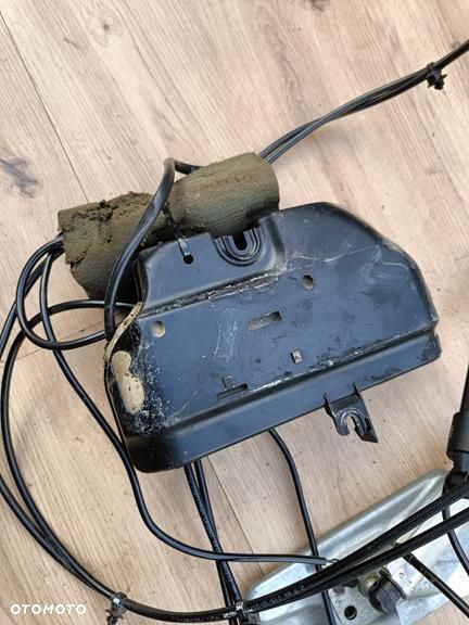 MERCEDES W164 ML SIŁOWNIK POMPA KLAPY A1648003048 - 5