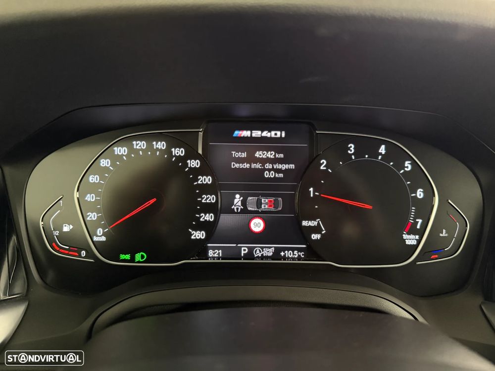 BMW M240i xDrive Auto - 11