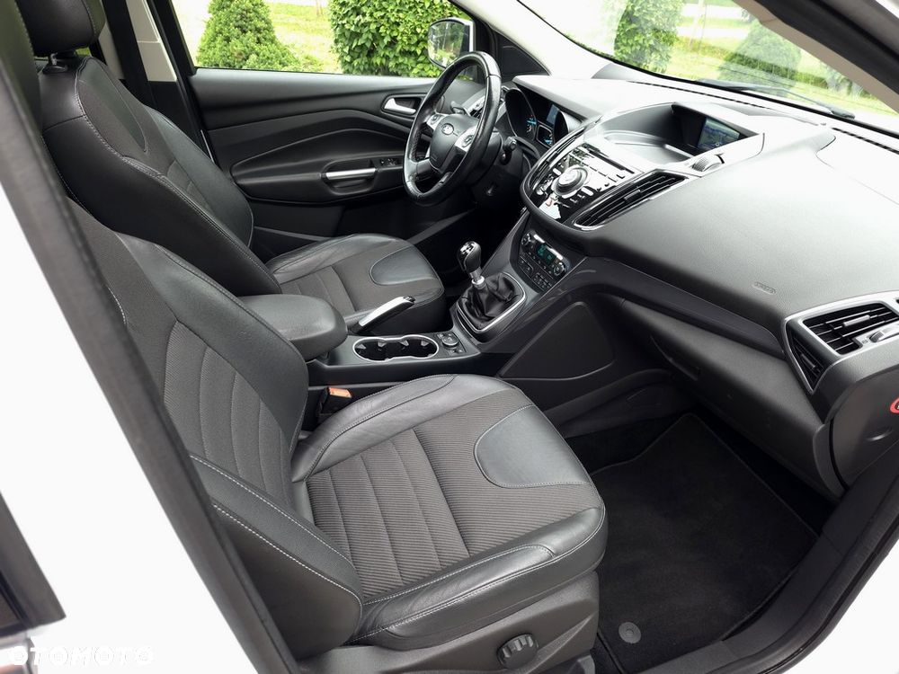 Ford Kuga 2.0 TDCi FWD Titanium - 12