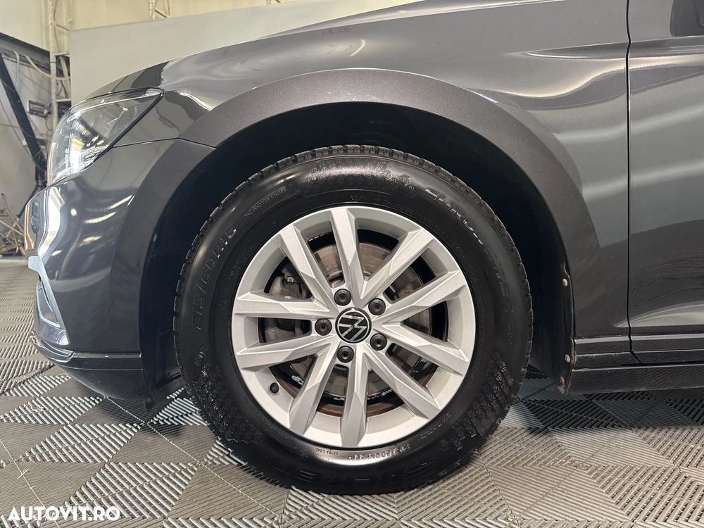 Volkswagen Passat - 14