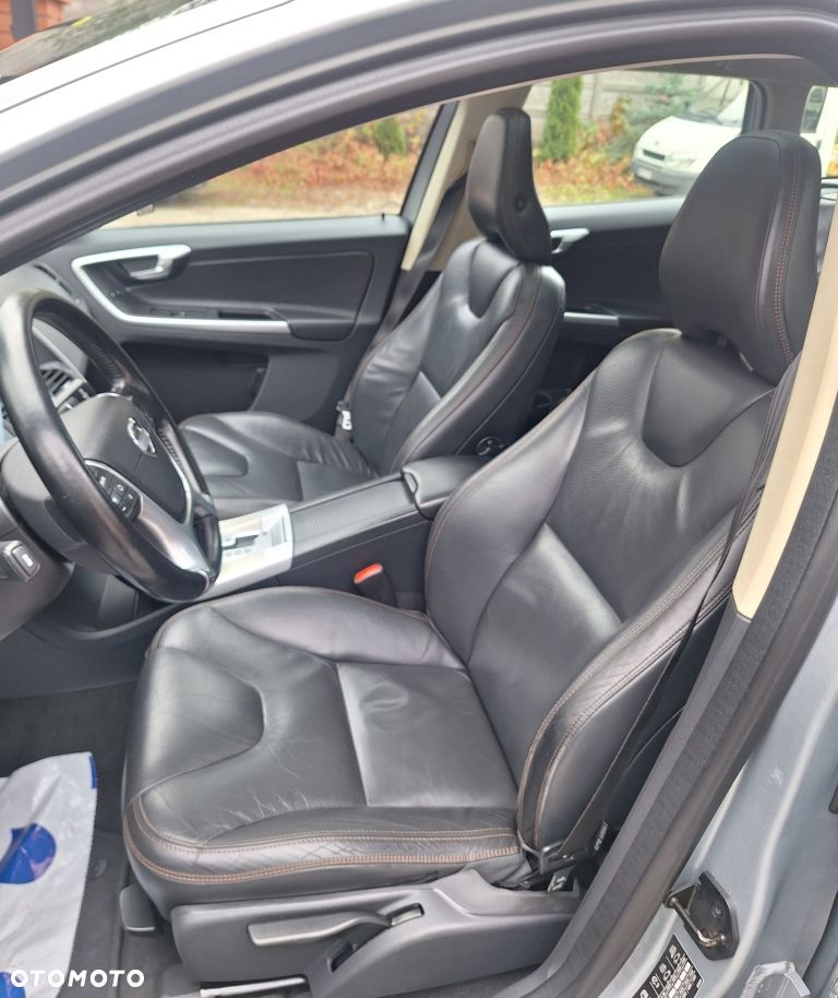 Volvo XC 60 - 10