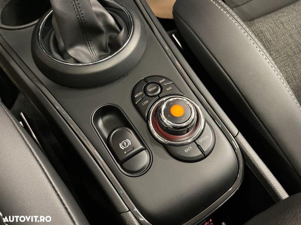 Mini Countryman Cooper SE ALL4 AT - 35