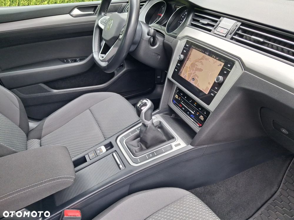 Volkswagen Passat 2.0 TDI EVO Business - 11