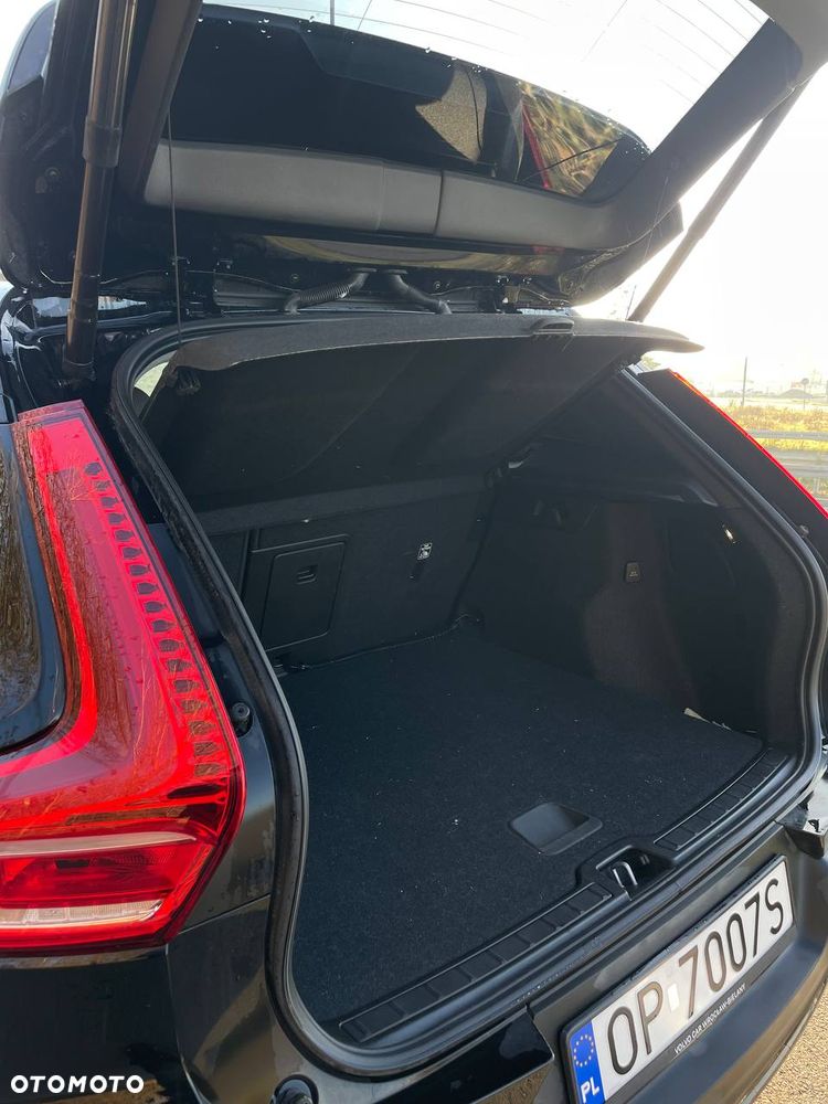 Volvo XC 40 T5 Plug-In Hybrid Plus Dark - 11