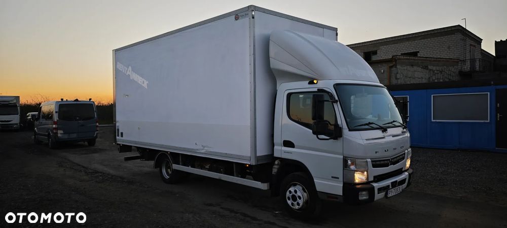 Mitsubishi Fuso Canter - 1