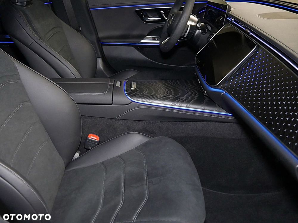 Mercedes-Benz Klasa E 220 d mHEV 4-Matic AMG 9G-Tronic - 9