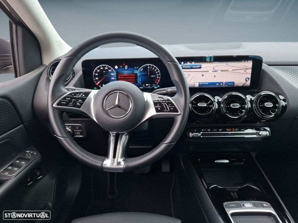 Mercedes-Benz B 250 e - 13