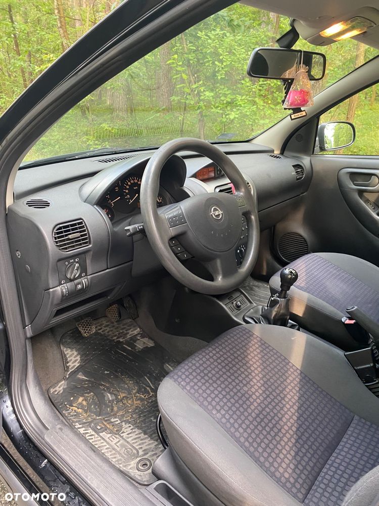 Opel Corsa - 10