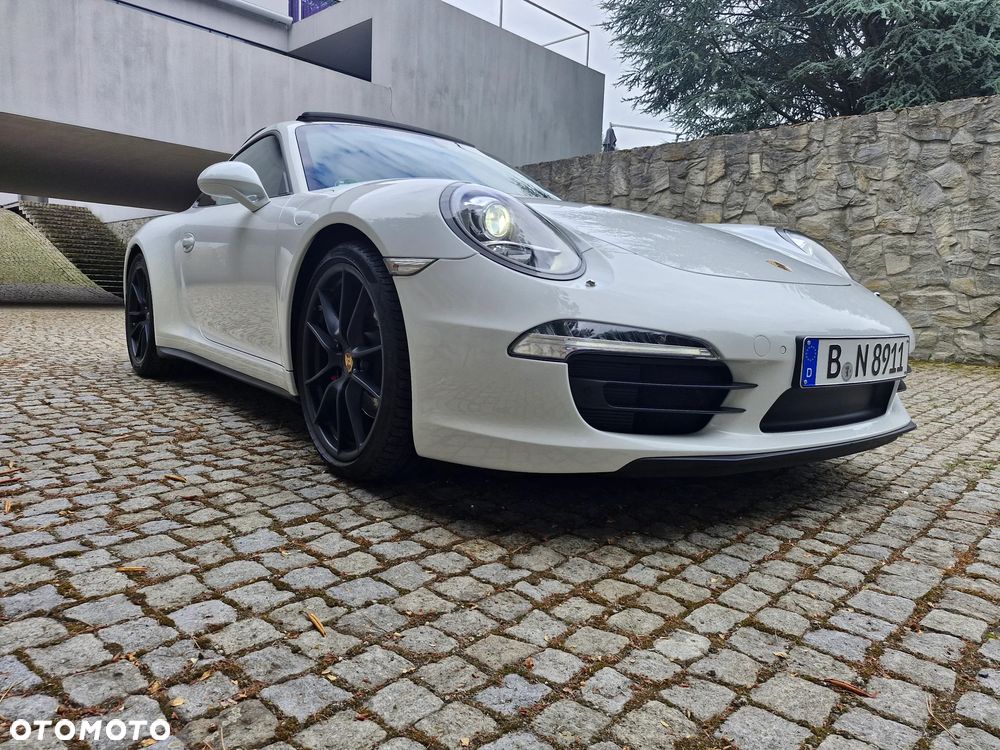 Porsche 911 Carrera 4 PDK Black Edition - 2