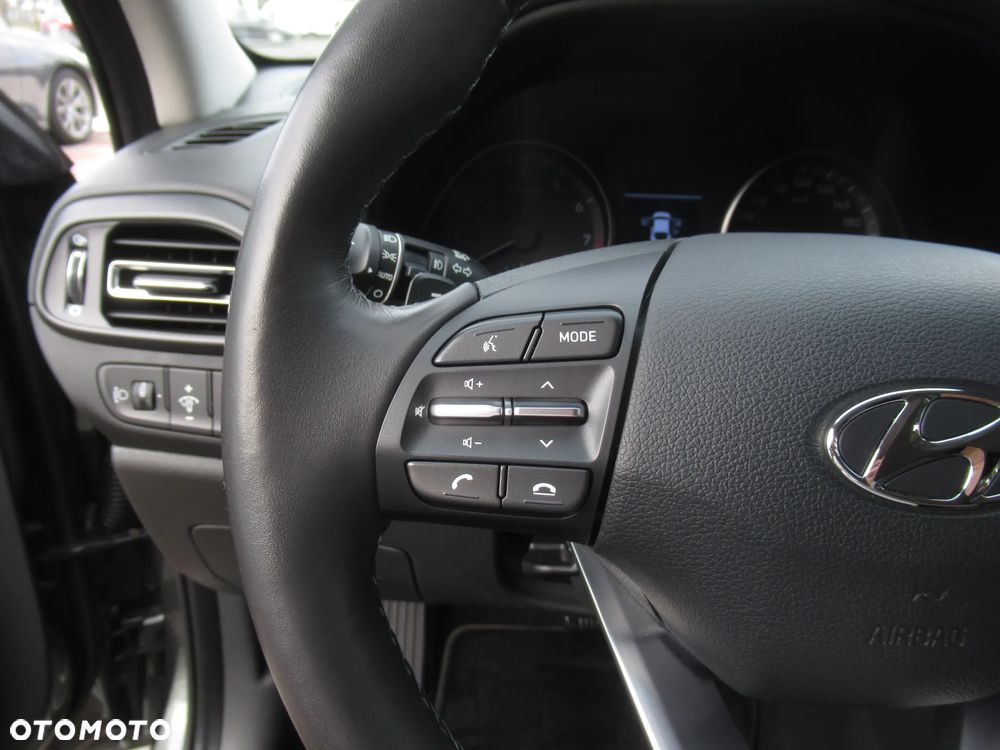 Hyundai i30 1.5 T-GDI 48V Smart DCT - 12