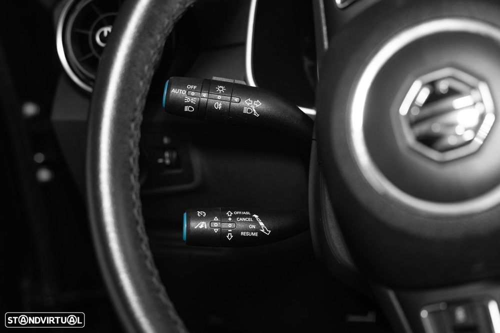 MG ZS EV 44.5 kWh Luxury - 18