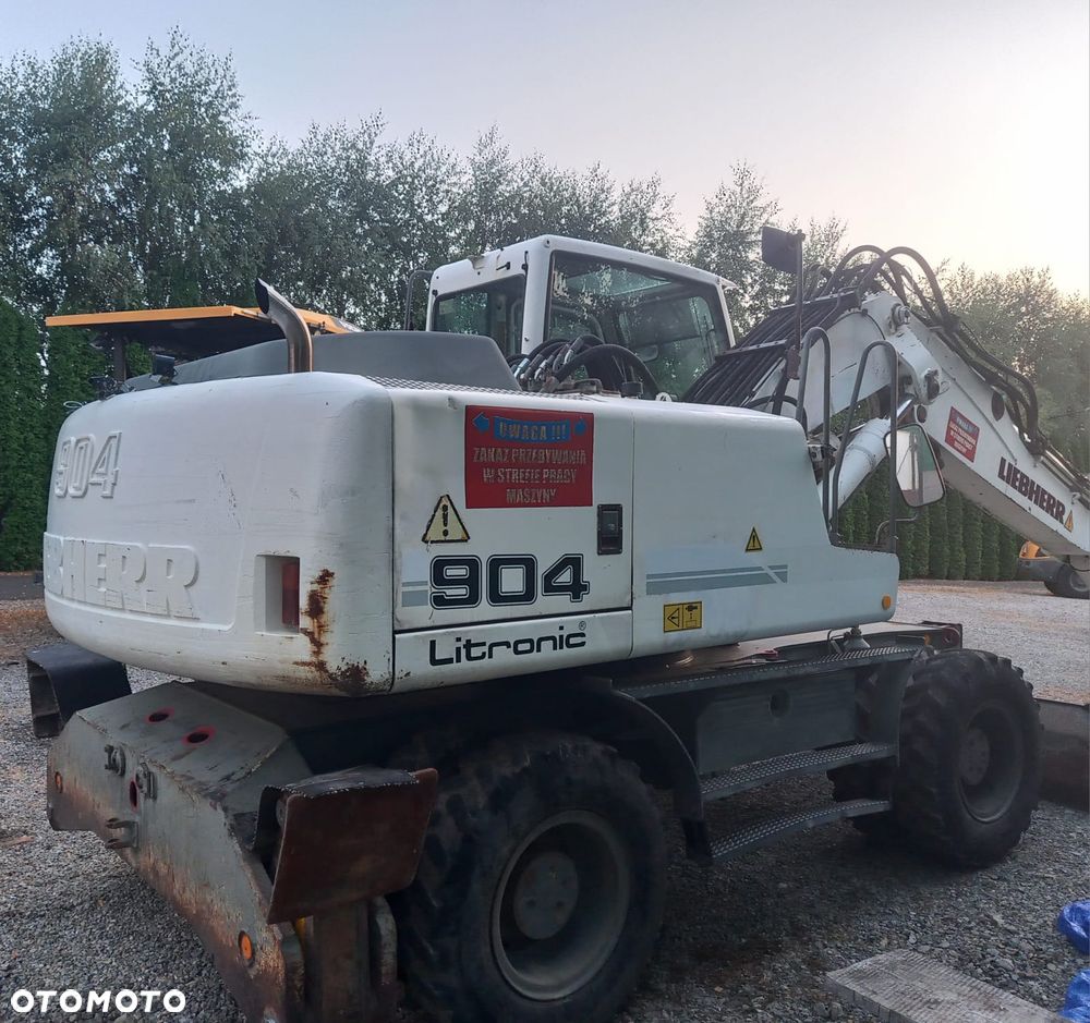 Liebherr A904C ROK 2004 PODPORY PLUG 1 WLASCICIEL 21ton - 6