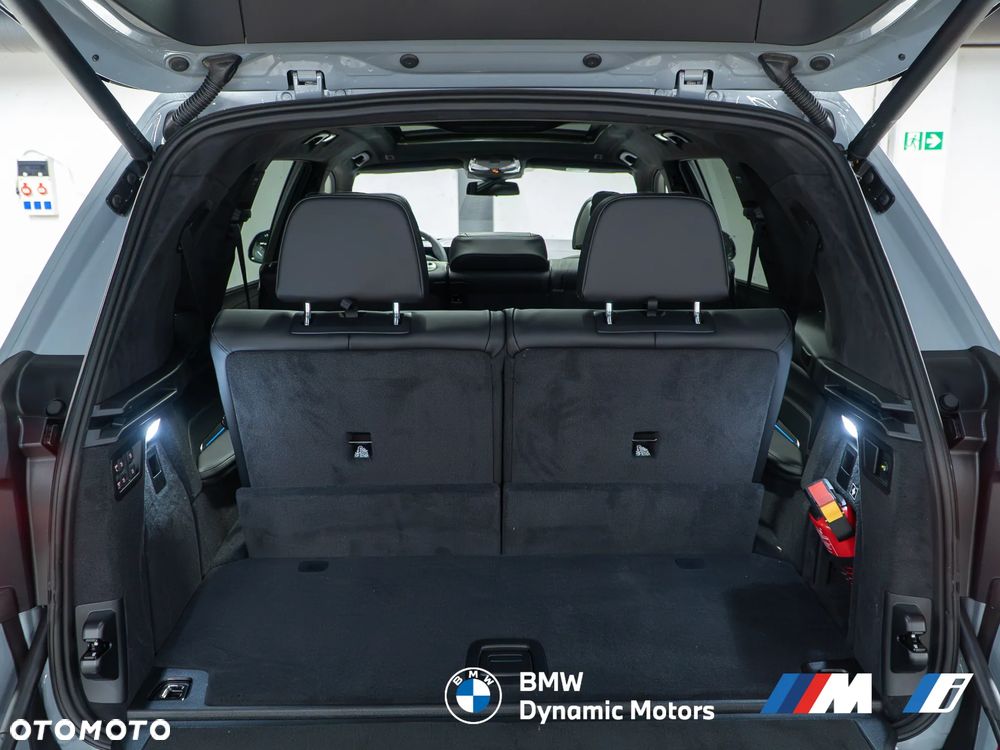 BMW X7 - 13