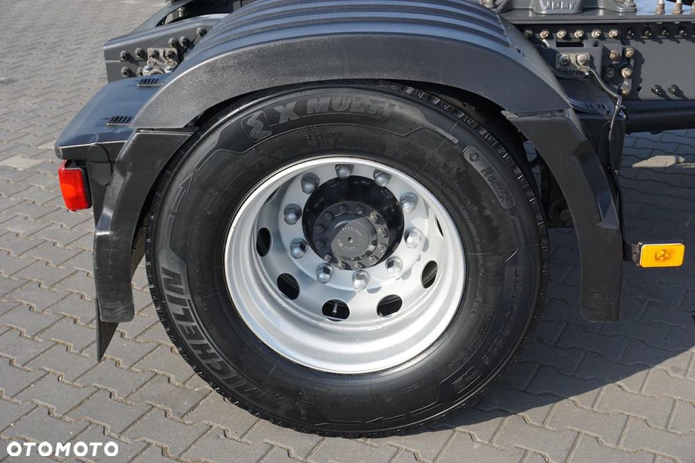 Renault T 460 / ACC / EURO 6 / SLEEPER CAB / RETARDER - 36