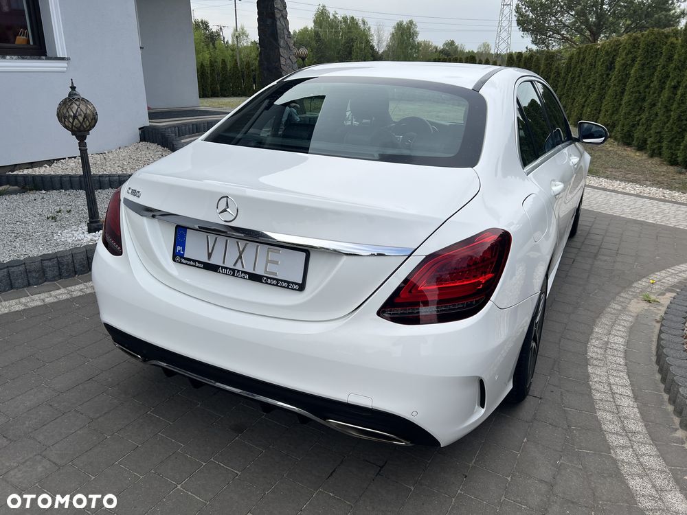 Mercedes-Benz Klasa C 180 9G-TRONIC AMG Line - 11