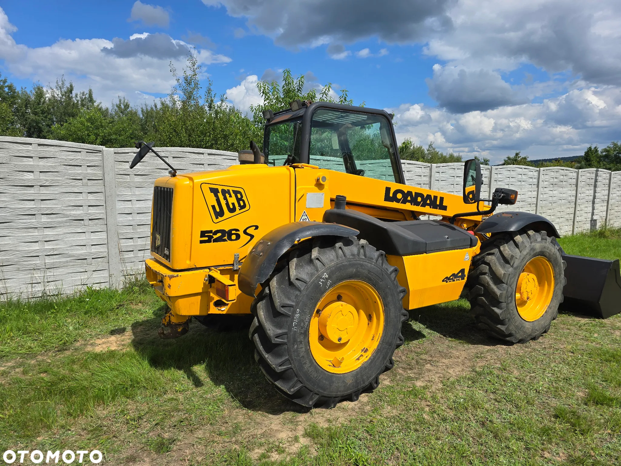 JCB - 4