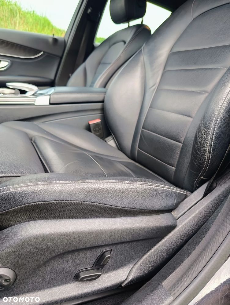 Mercedes-Benz Klasa C 350 e - 26