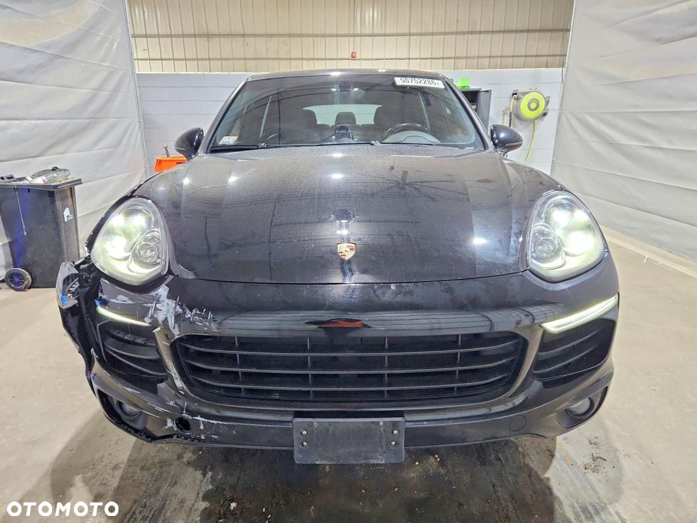 Porsche Cayenne Platinum Edition - 2
