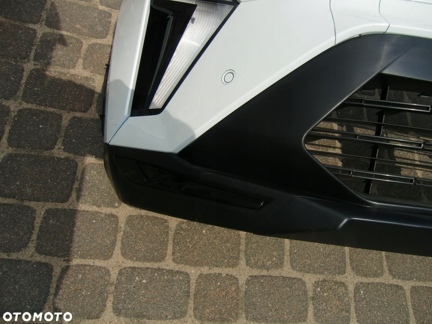 ZDERZAK RENAULT CAPTUR II E TECH 6XPDC - 4