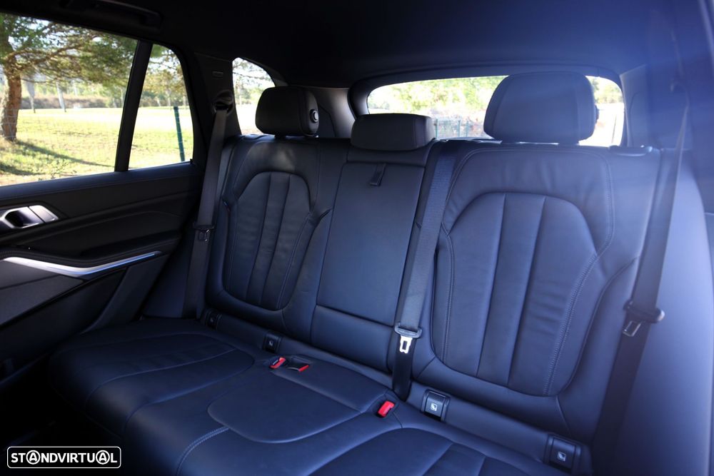 BMW X5 45 e xDrive Pack M - 32