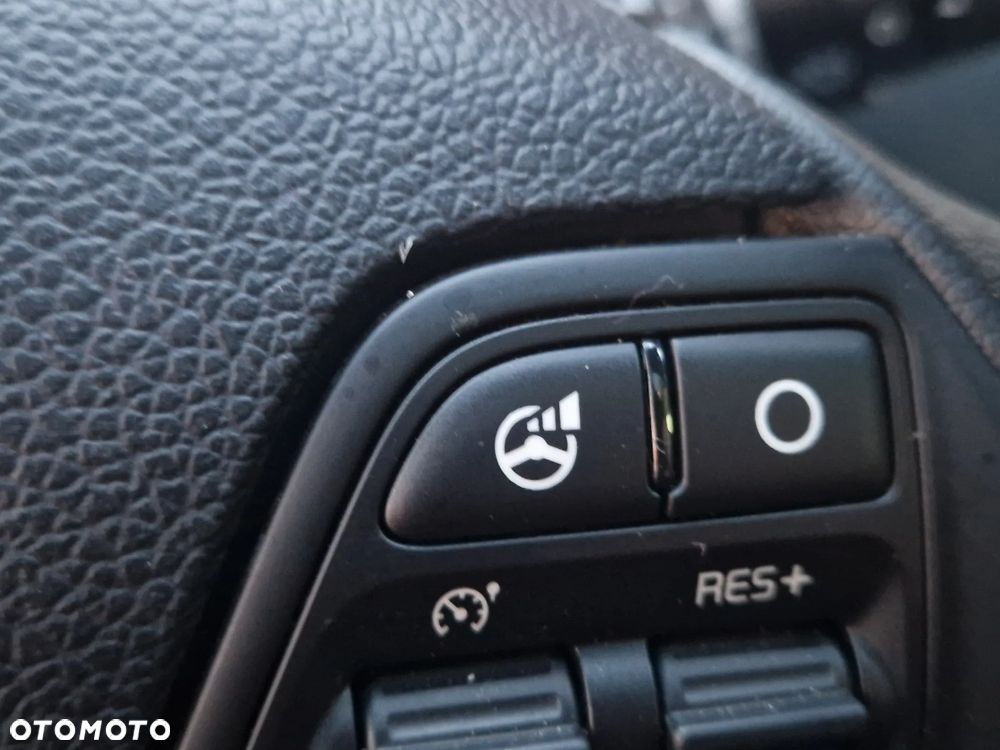 Kia Ceed 1.6 GDI Business Line - 30