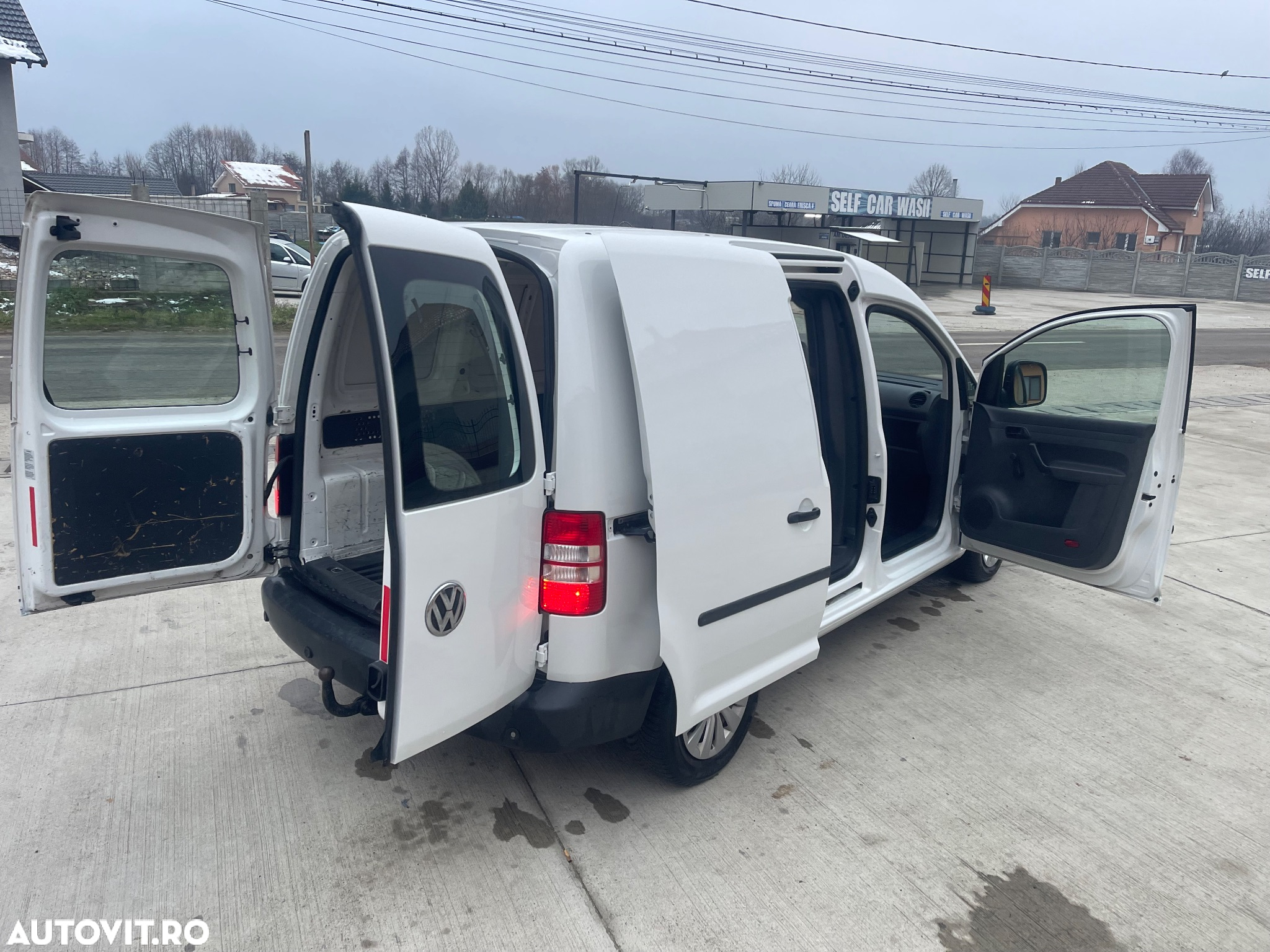 Volkswagen Caddy 1.6 TDI - 11