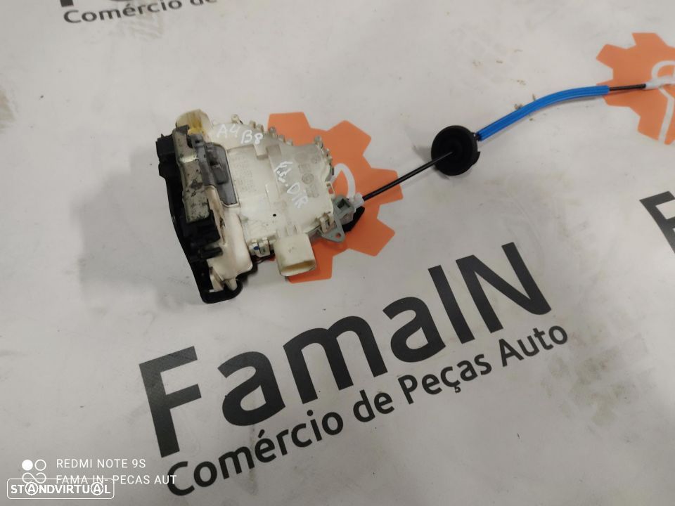 Ficheira da porta - AUDI A4 B8 - 1