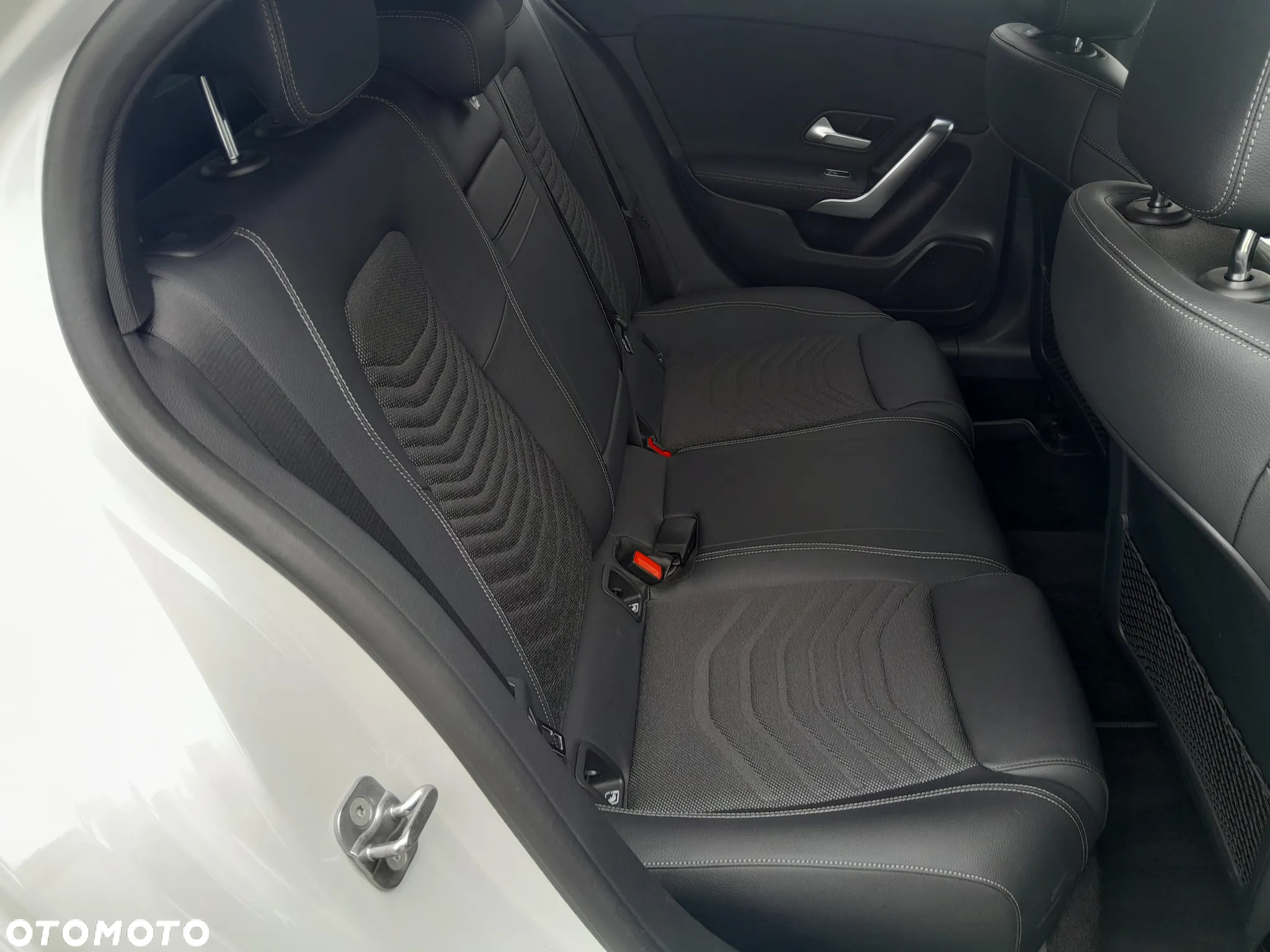 Mercedes-Benz Klasa A 200 4-Matic Progressive 8G-DCT - 17