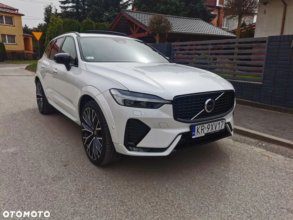 Volvo XC 60 B5 B AWD R-Design - 3