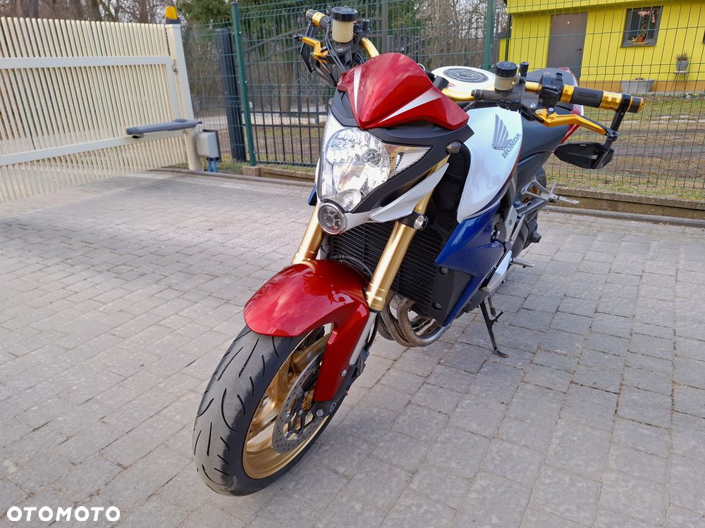 Honda CB - 8