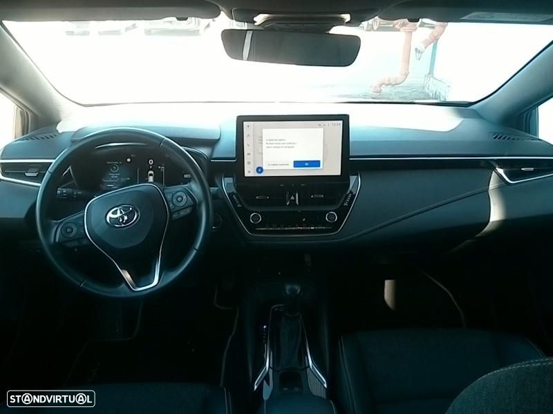 Toyota Corolla Touring Sports - 37