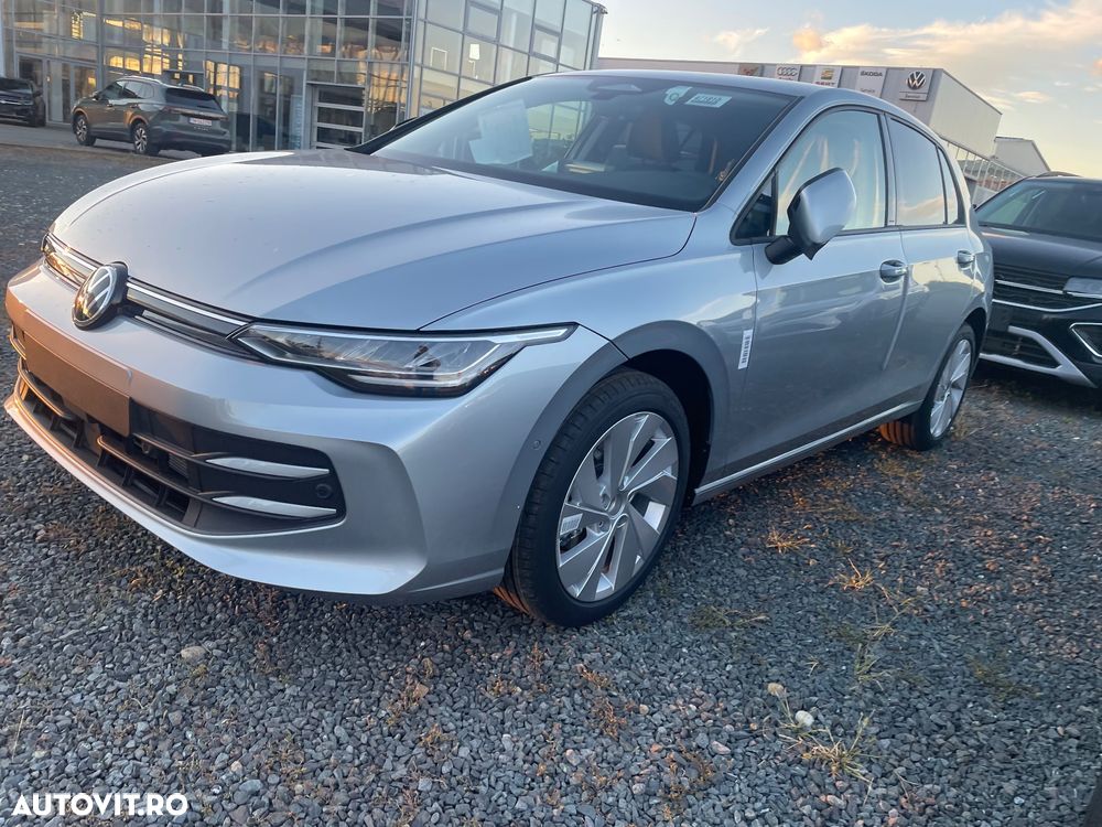 Volkswagen Golf 1.5 eTSI DSG MHEV Life - 8