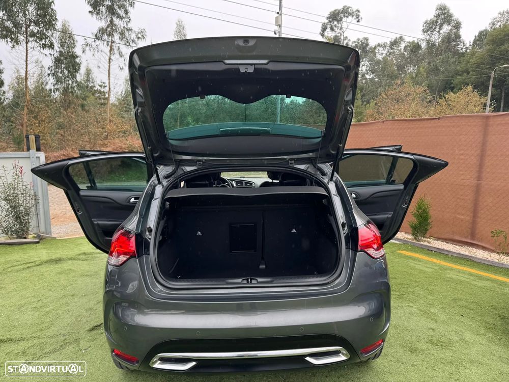 Citroën DS4 1.6 e-HDi So Chic - 10