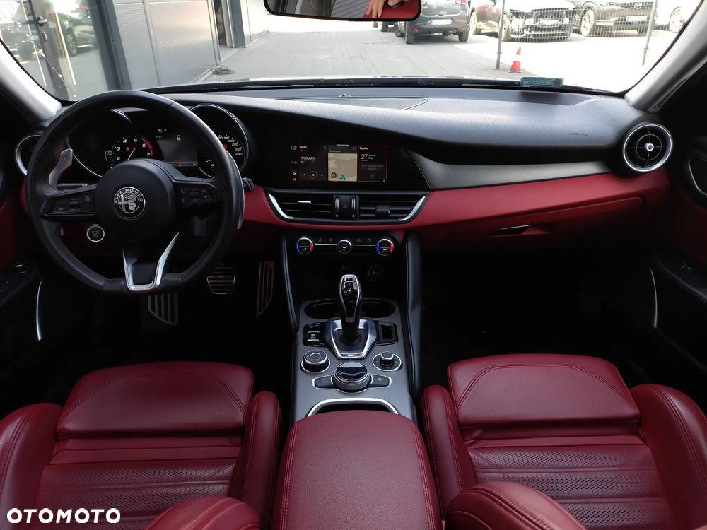 Alfa Romeo Giulia 2.0 Turbo Veloce Q4 - 25