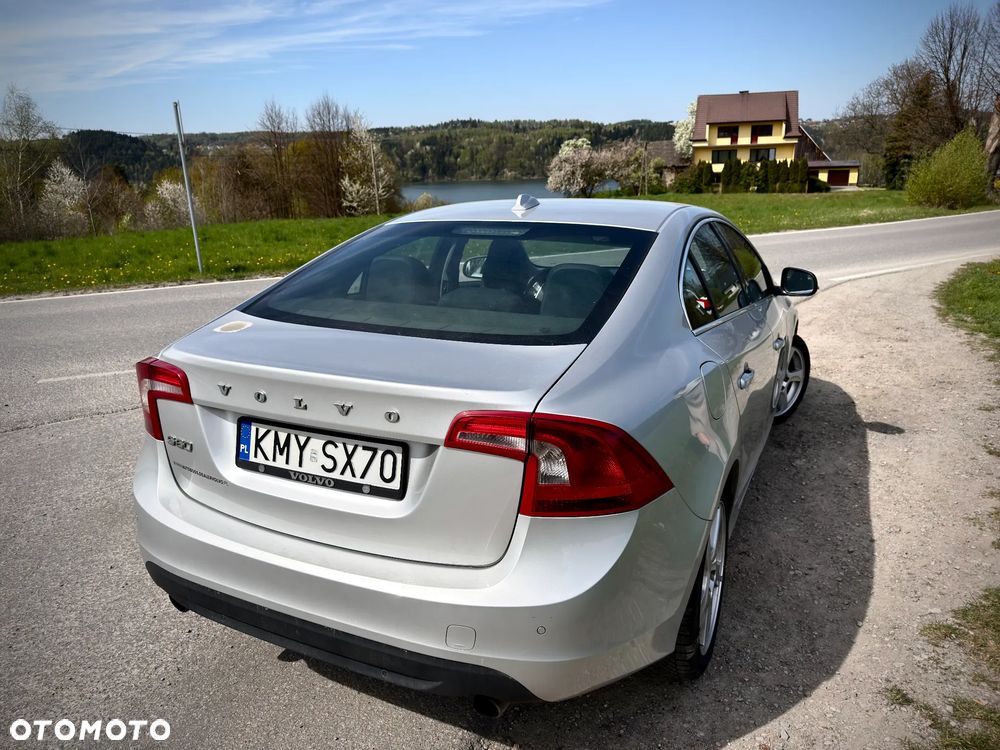 Volvo S60 D5 Momentum - 8