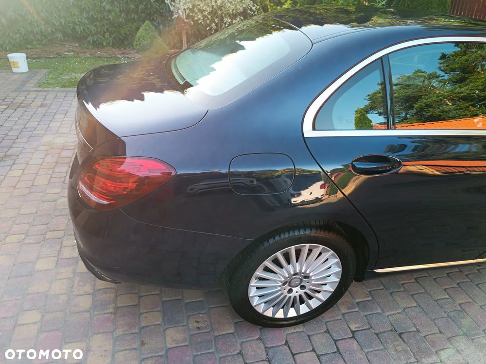 Mercedes-Benz Klasa C 180 7G-TRONIC Exclusive - 8