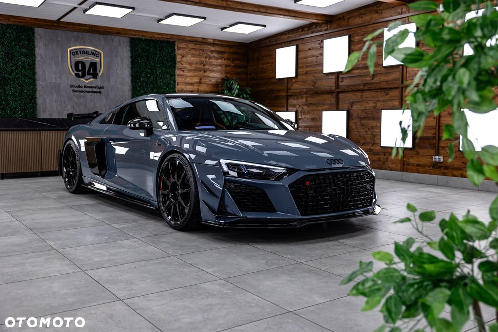 Audi R8 Coupé - 11