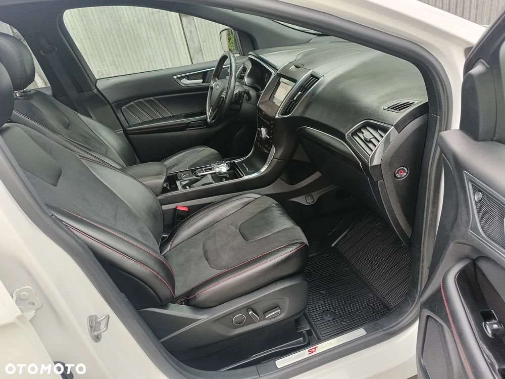 Ford Edge 2.0 EcoBlue Twin-Turbo 4WD Titanium - 20