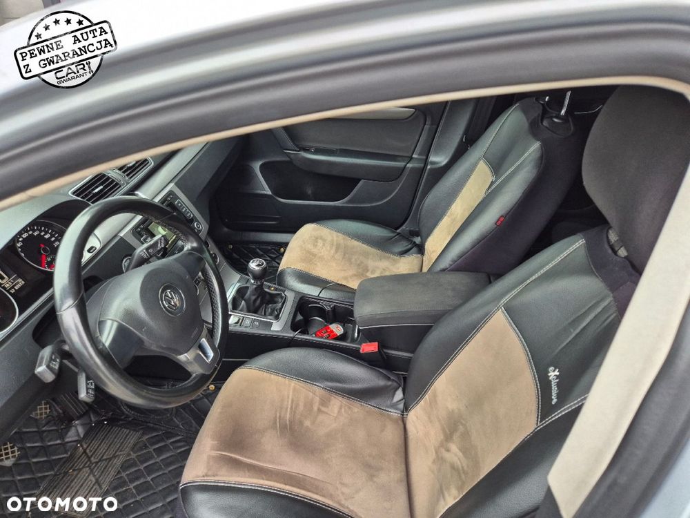 Volkswagen Passat - 10