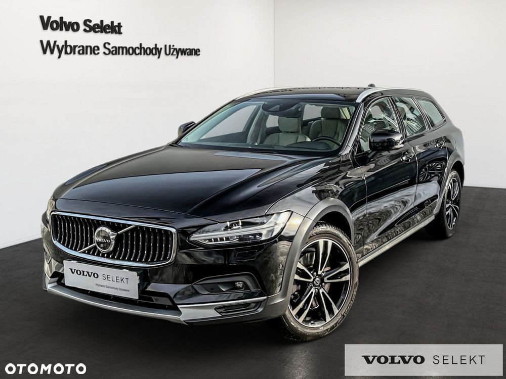 Volvo V90 Cross Country - 1
