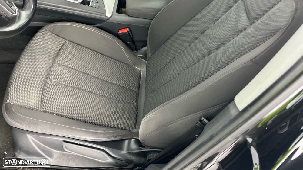 Audi A4 Avant 2.0 TDI Sport S tronic - 10