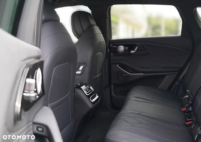 Omoda 9 1.5 Super Hybrid Exclusive AWD - 10
