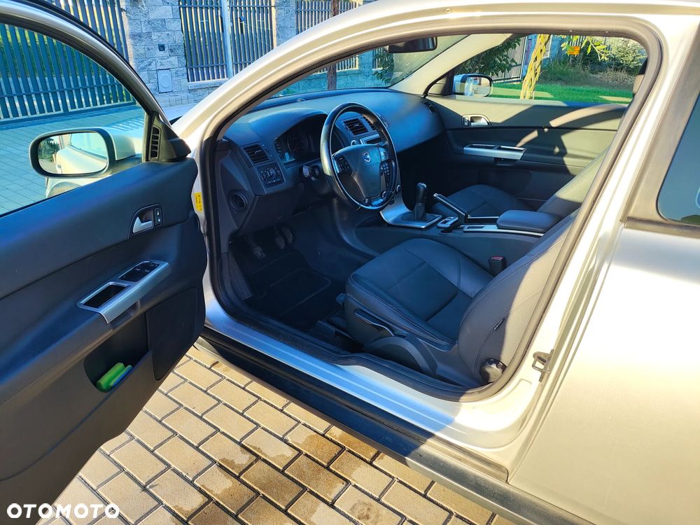 Volvo C30 2.0D Momentum - 11