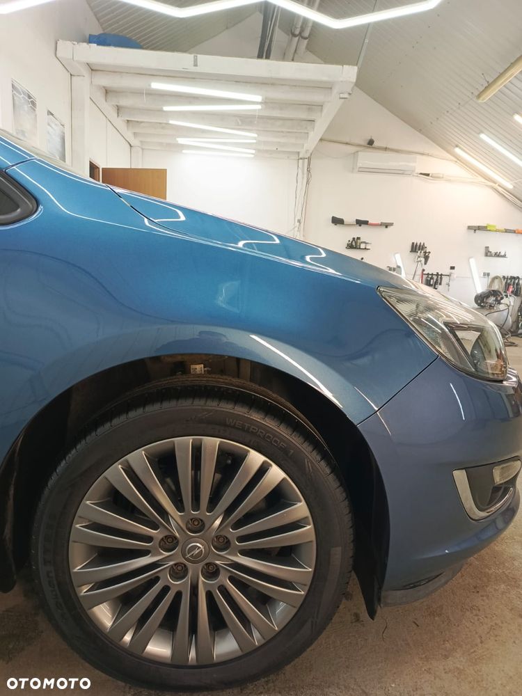 Opel Astra 1.4 T Cosmo - 6