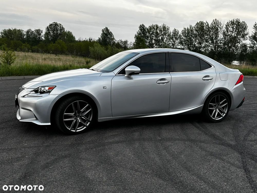 Lexus IS 200t Sport Line - 7