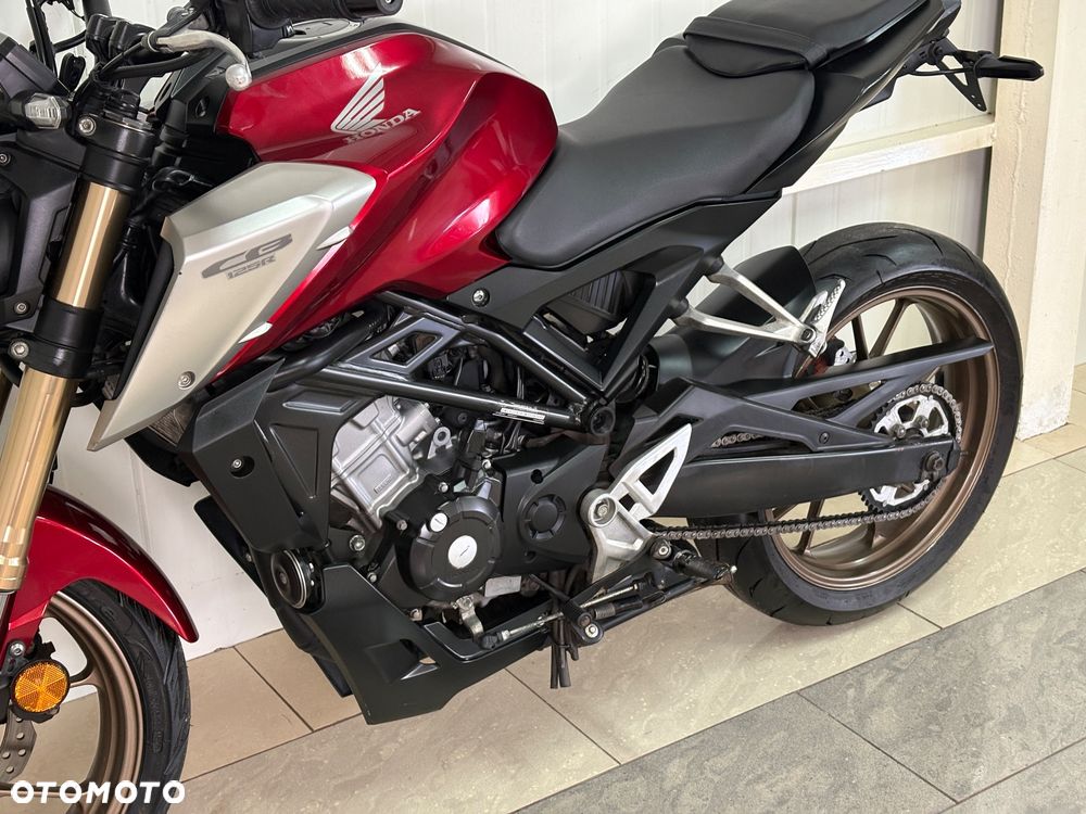 Honda CB - 8