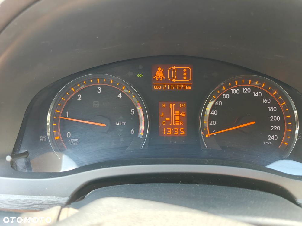 Toyota Avensis 2.0 D-4D Sol - 17